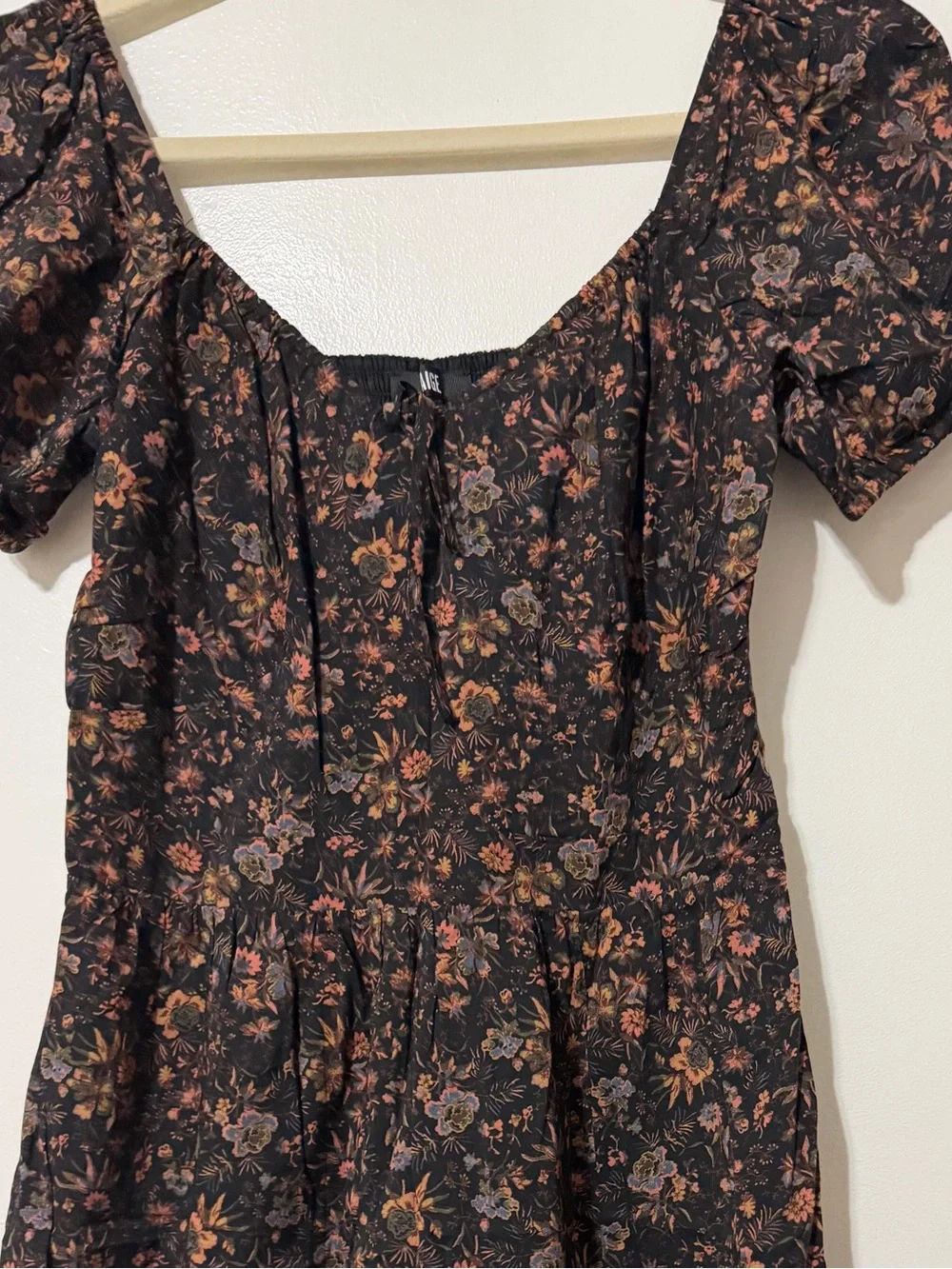 PAIGE Black Floral Puff-Sleeve Midi Dress - Picture 8 of 8